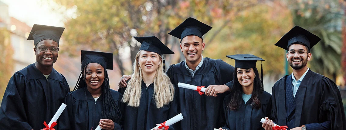 Étudiant dans son logement en France, clés à la main